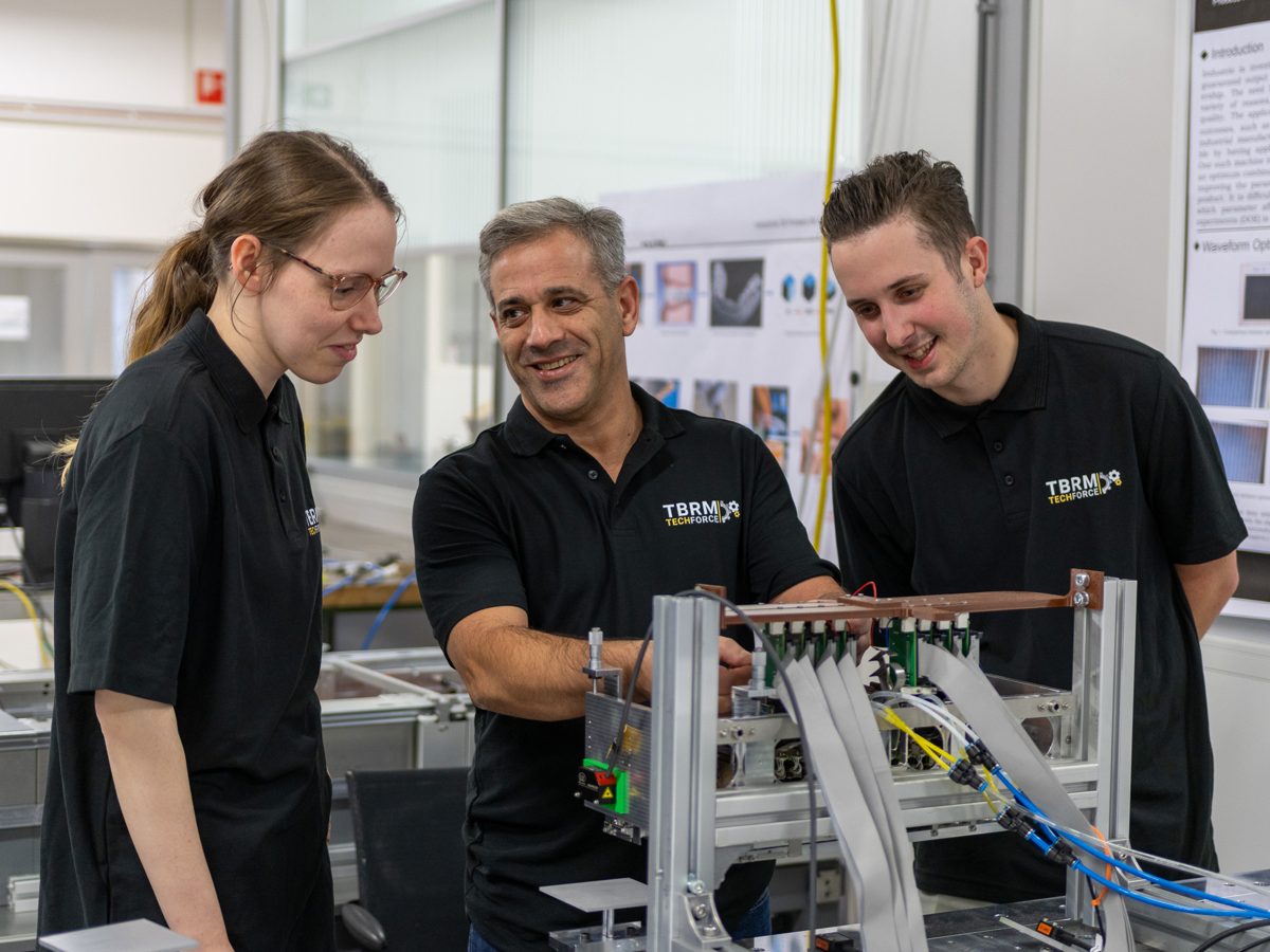 Vakmensen van TBRM TechForce in de techniek